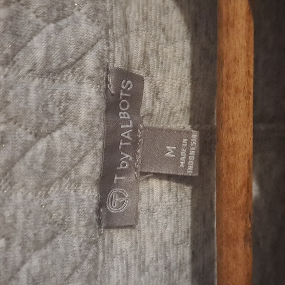 T by Talbots womens gray longsleeve sparkle sweat shirt. Size medium. - Picture 2 of 6